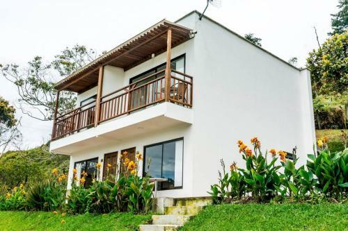Villa Mansi�n En Guatap� - Colombia