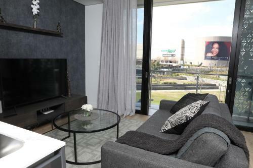 5* Elegant Apartments@1103, Ellipse Waterfall, Midrand