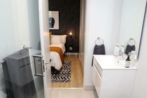 5* Elegant Apartments@1103, Ellipse Waterfall, Midrand
