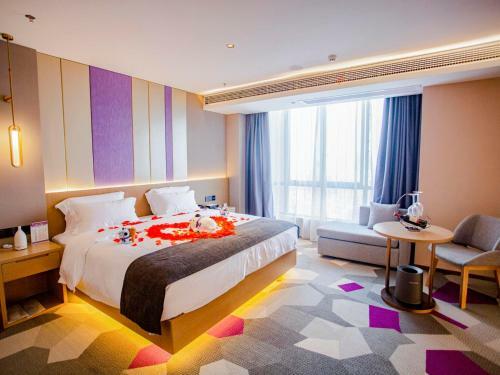 Lavande Hotel Lujiang Zhouyu Avenue