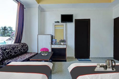 Capital O 90742 Hotel Vidya Residency
