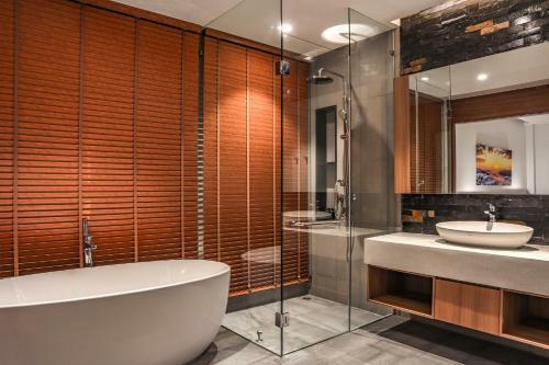Shambhala Grand Villa By Cozy Lake