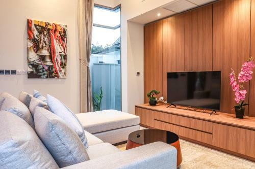 Shambhala Grand Villa By Cozy Lake
