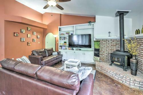 Charming Home Less Than 10 Mi To Sequoia Natl Park!