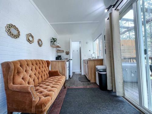 Villa Micah Tiny Home #3 With Hot Tub On 5 Acres