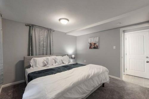 Cheerful Lower Unit With 2 Kings & Highspeed Wifi