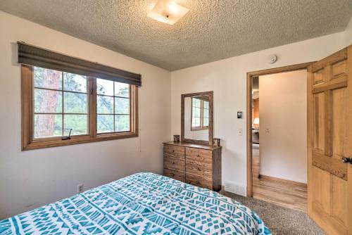 Rocky Mountain Breezes Cabin Grill And Deck!