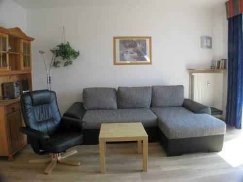 Apartamento Seepark Burhave _ Reetdachhaus Neu