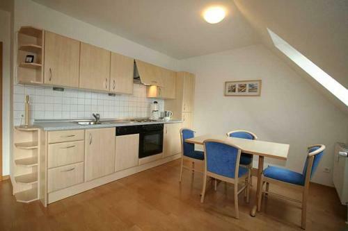 Apartamento Seepark Burhave _ Reetdachhaus Neu