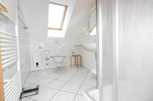 Apartamento Seepark Burhave _ Reetdachhaus Neu
