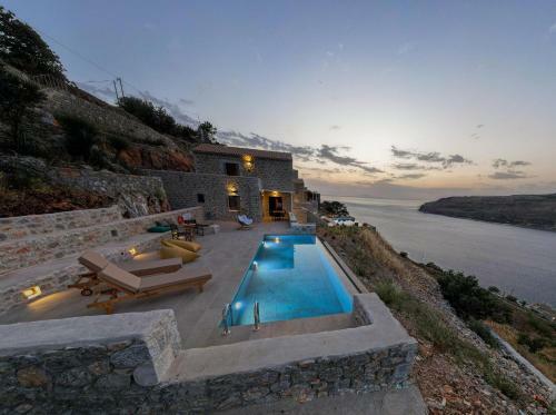 Athina-apea Villas