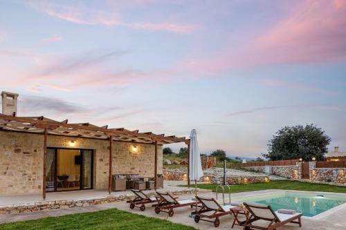 Villa Unique Stonebuilt Rural Retreat With Private Pool!
