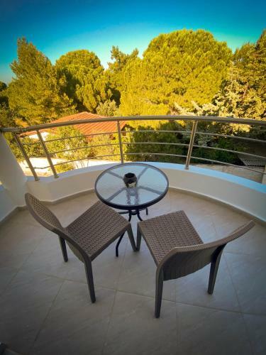 Sun Day Seaside Luxury Apartments Artemida