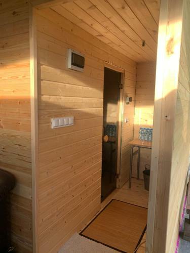 Le?na Sauna