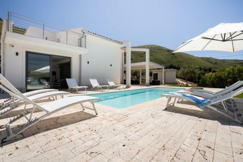 Grande Villa Privata Con Piscina A Scopello