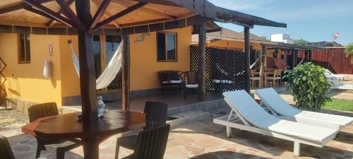 Hostal Guille Bungalows