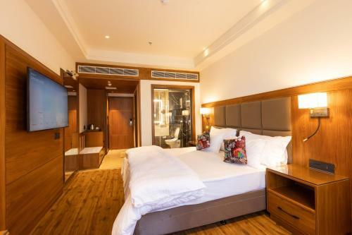 Hotel Clarks Inn Express Ludhiana