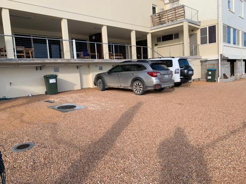 Beachside & Jetty View Apartments - Apt 1 (admirals Apartment)