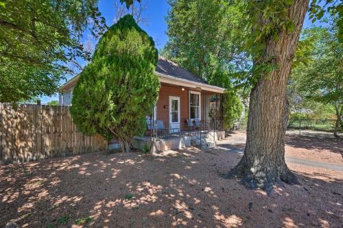 Pueblo Home With Backyard Less Than 3 Mi To Downtown!
