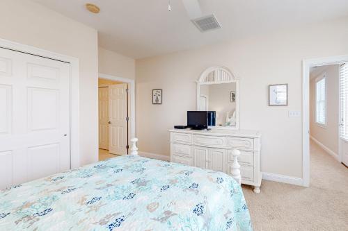 Bayside Resort --- 31536 Winterberry Pkwy