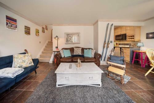 Apartamento Cozy Condo With Shuttle Access About 4 Mi To Skiing