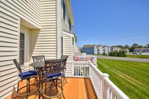 Grande At Canal Pointe 37287 Trent Ct