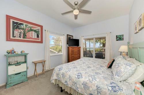 Beach House On Bay - 303 North Bay Blvd