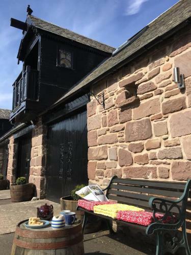 The Art Loft, Crieff: Town Centre Apartment
