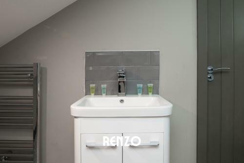 Cosy & Stylish Studio Apartment With Free Wifi