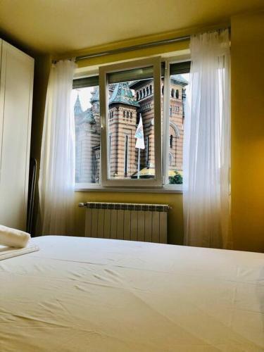 Ultra-central Apart -3 Rooms- Cathedral View Vic3