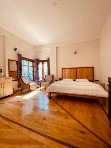 Cliffside Manor, Satkhol, Mukteshwar By Earthaa Escapes