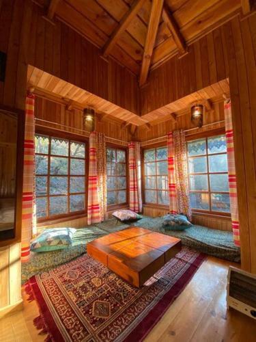 Cliffside Manor, Satkhol, Mukteshwar By Earthaa Escapes