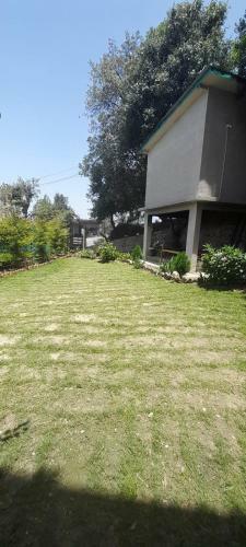 Cliffside Manor, Satkhol, Mukteshwar By Earthaa Escapes
