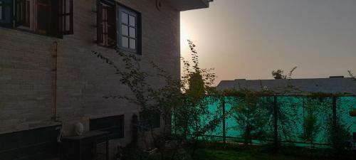 Cliffside Manor, Satkhol, Mukteshwar By Earthaa Escapes