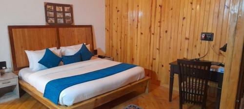 Cliffside Manor, Satkhol, Mukteshwar By Earthaa Escapes