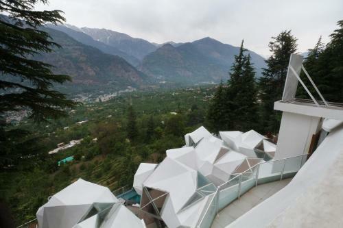 Tree Of Life Eila Art Hotel, Naggar