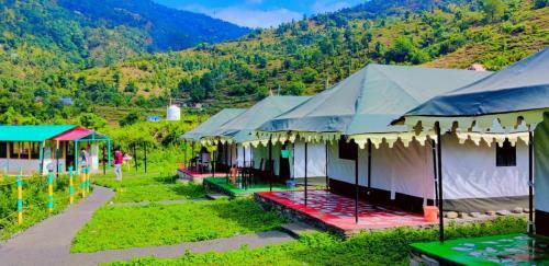 Apartamento Nri Resorts And Hotels