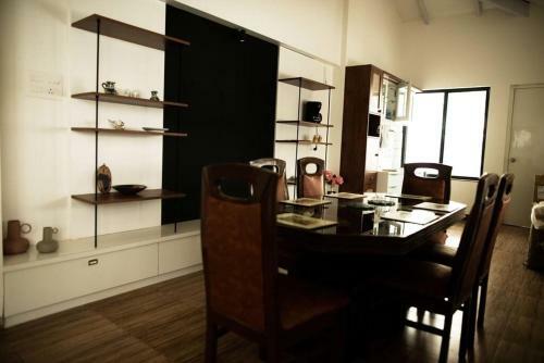 Large 4 Bed Villa-airy, Green And Quiet Vistas