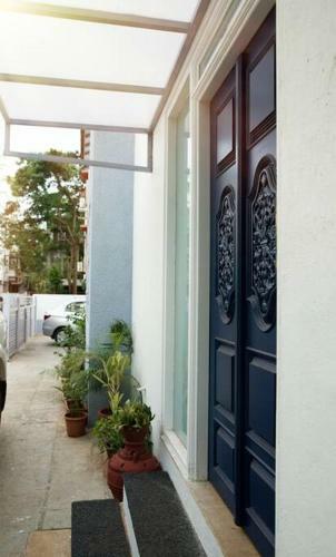 Large 4 Bed Villa-airy, Green And Quiet Vistas