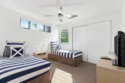 3 Alpha On Elanda Stunning Ocean View Apartment