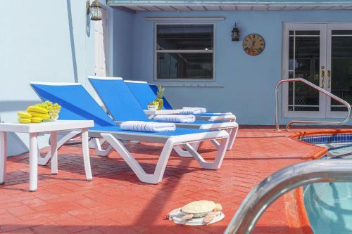 Gorgeous 3 Bdr, Amazing Bbq Area, Pool And More