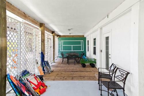 A Saba Wind South- Oceanfront Estate With Pool On Captiva Island