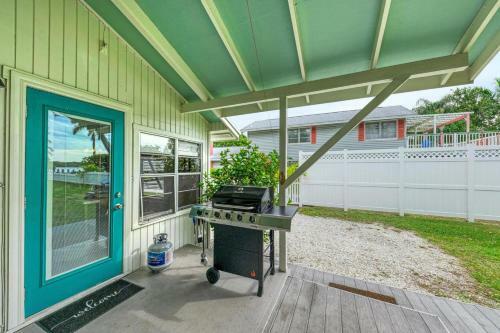 Cortez Cottage - 12204 - 45th Avenue Dr W