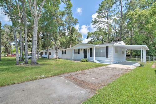 Newly Renovated Crystal River Home With Yard!