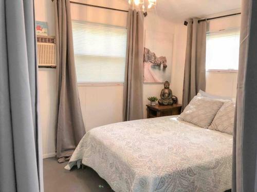 Adorable Private Bungalow