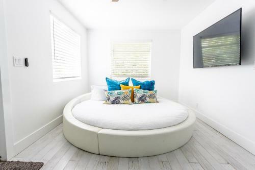 Apartamento Ultimate Luxury Soak-in Tub, Round King Bed