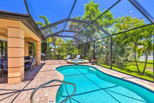 Tropical Cape Coral Retreat With Lanai And Pool!
