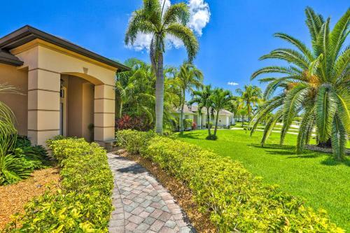 Tropical Cape Coral Retreat With Lanai And Pool!