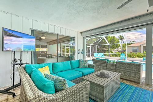 Bright And Breezy Cape Coral Retreat With Pool!