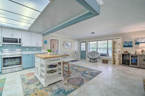 Riverview Homosassa Escape With Dock And Lanai!